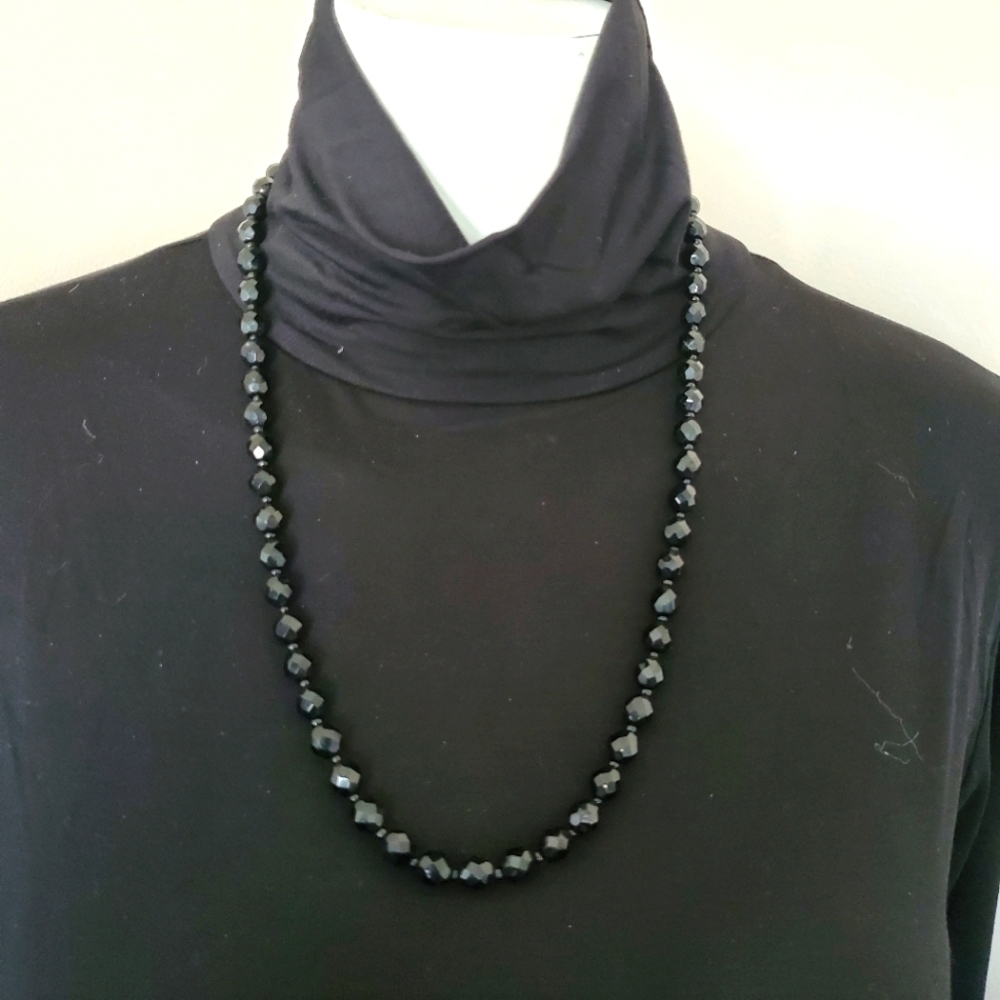 ‎Necklace